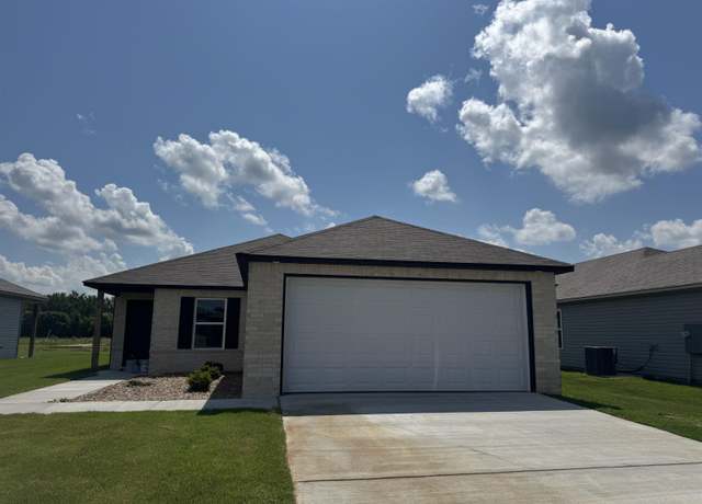 Property at 8 Fallen Oak Dr, Conway, AR 72032, 4 beds, 2 baths