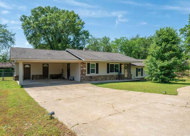 Property at 103 Longleaf Ct, Hot Springs, AR 71901, 3 beds, 2 baths