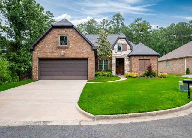 Property at 28 Talmont Pl, Little Rock, AR 72223, 3 beds, 2 baths