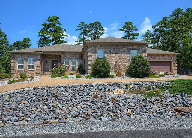 Property at 32 Tiburon Way, Hot Springs Village, AR 71909, 3 beds, 2 baths