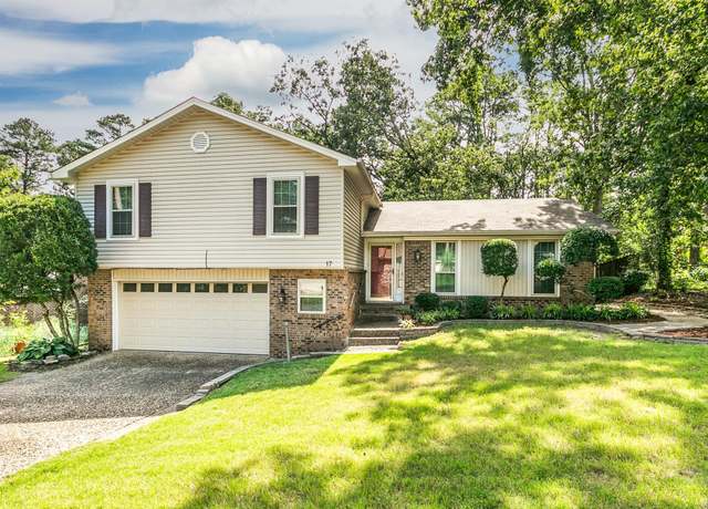 Property at 17 Point South Ct, Little Rock, AR 72211, 4 beds, 2.5 baths