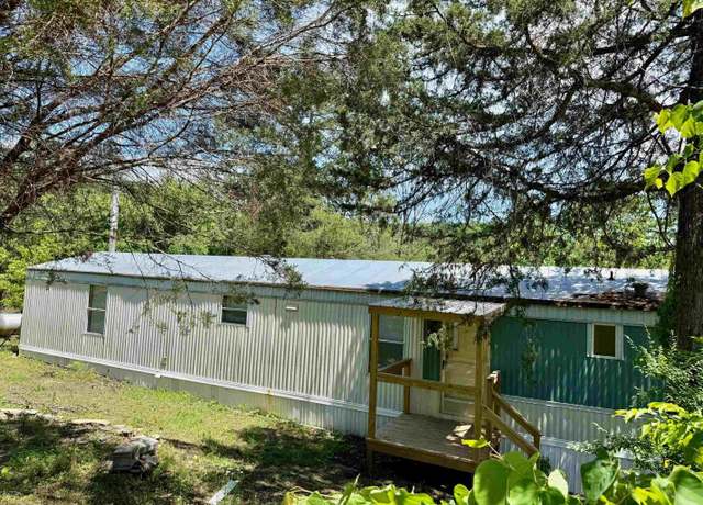 Property at 103 Prospect St, Norfork, AR 73658, 2 beds, 2 baths