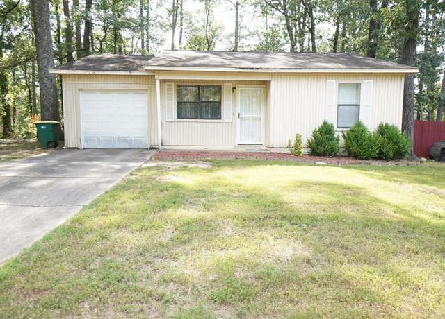 Property at 2112 Singleton Ct, Little Rock, AR 72204, 3 beds, 1 bath