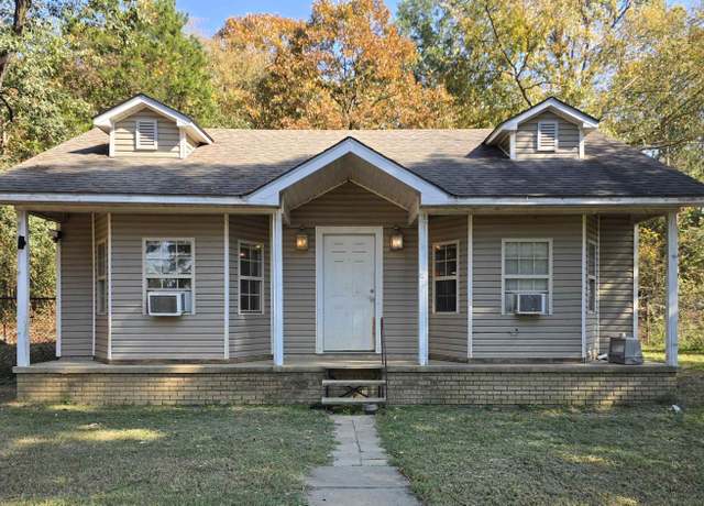 Property at 71 Foothill Dr, Conway, AR 72032, 2 beds, 1 bath