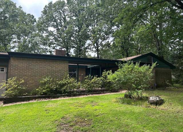 Property at 28 Narrangansett, Sherwood, AR 72120, 3 beds, 2 baths