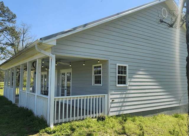 Property at 96 E Hwy 298, Story, AR, 2 beds, 1.5 baths