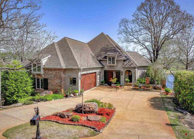 Property at 32 Pillar Ln, Hot Springs Village, AR 71909, 3 beds, 2.5 baths