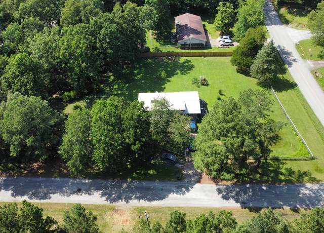 Property at 1 Patmos Dr, Cherokee Village, AR 72529, 2 beds, 1 bath