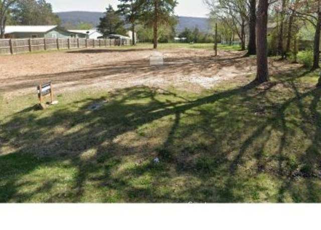 Property at 1008 Oak St, Mountain View, AR 72560