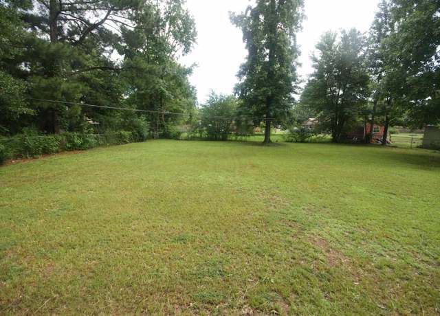 Property at 19 Brinkley St, Greenbrier, AR 72058, 3 beds, 1.5 baths