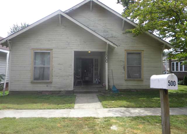 Property at 500 W Poplar St, Paragould, AR, 4 beds, 1.5 baths