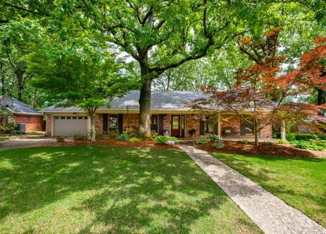 Property at 11 Queenspark Rd, Little Rock, AR 72227, 4 beds, 3 baths