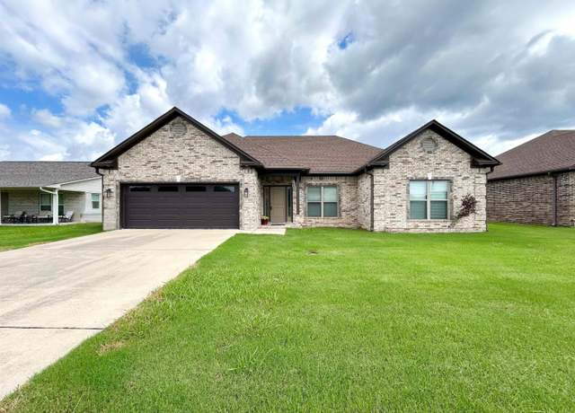 Property at 1320 Andrews Dr, Conway, AR 72034, 4 beds, 2 baths