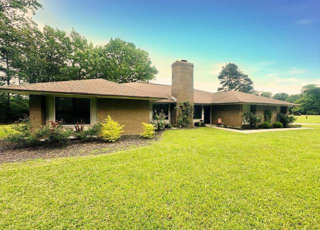 Property at 301 Billingsley Rd, Jefferson, AR 72079, 4 beds, 3 baths