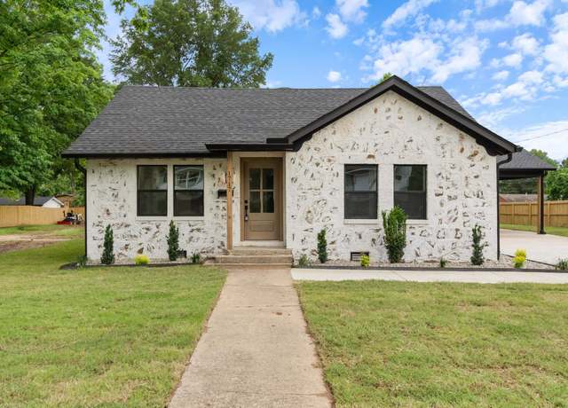 Property at 1717 Robins St, Conway, AR 72034, 4 beds, 2.5 baths