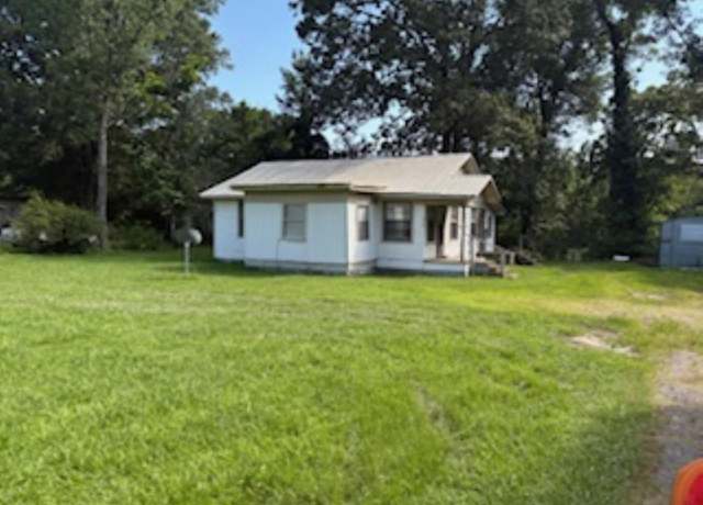 Property at 13870 Hwy 11 N, Des Arc, AR 72040, 2 beds, 1 bath