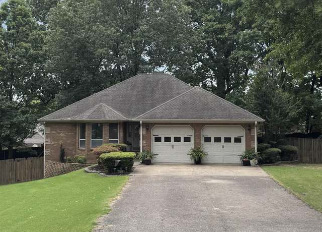 Property at 2800 Wildrose, Paragould, AR 72450, 3 beds, 2.5 baths