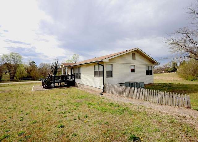 Property at 6093 Hwy 62 W, Gassville, AR 72635, 3 beds, 1 bath