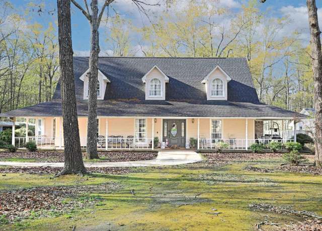 Property at 1404 Goodman Ave, White Hall, AR 71602, 4 beds, 2.5 baths