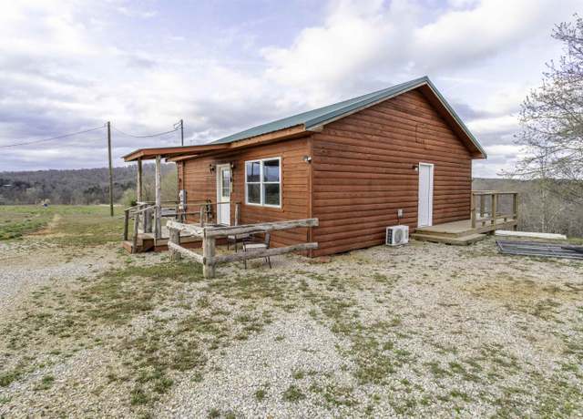 Property at 7 Jo Jo St, Hardy, AR 72542, 2 beds, 1 bath
