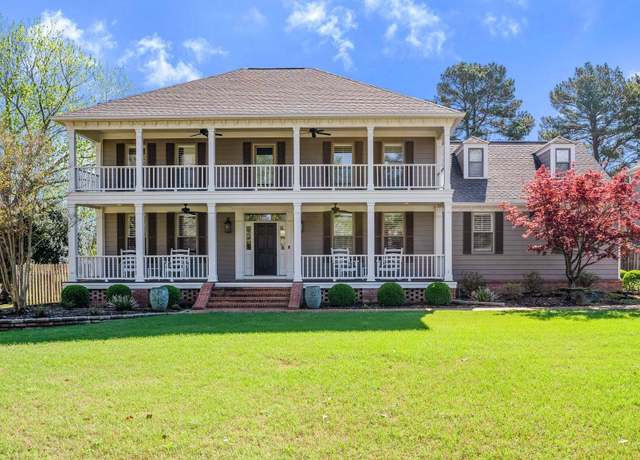 Property at 448 Golf Dr, Heber Springs, AR 72543, 5 beds, 4.5 baths