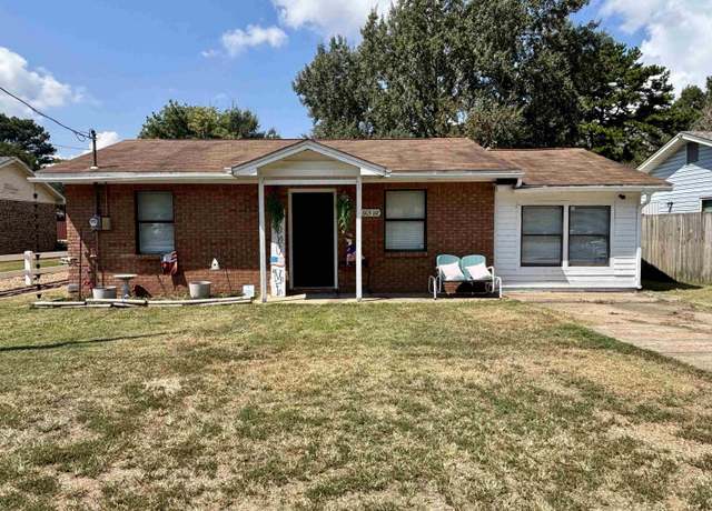 Property at 603 1/2 Lake St, Lake City, AR 72437, 3 beds, 1 bath