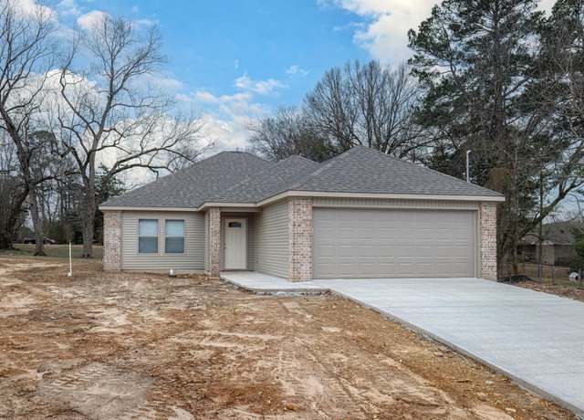 Property at 2303 Sylvia St, Arkadelphia, AR 71923, 3 beds, 2 baths