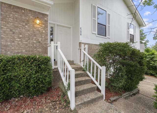 Property at 4208 Sugar Maple Ln, Little Rock, AR 72223, 3 beds, 2 baths
