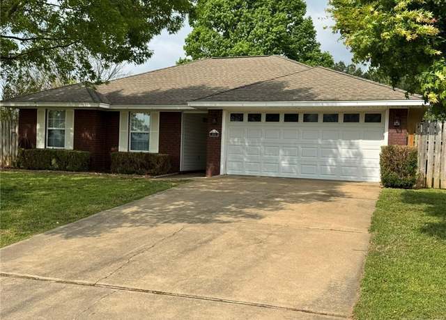 Property at 201 Willow Way, Clarksville, AR 72830, 3 beds, 2 baths