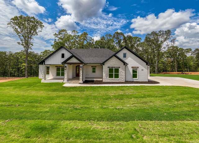 Property at 35 Elrod Dr, Greers Ferry, AR 72067, 4 beds, 3 baths