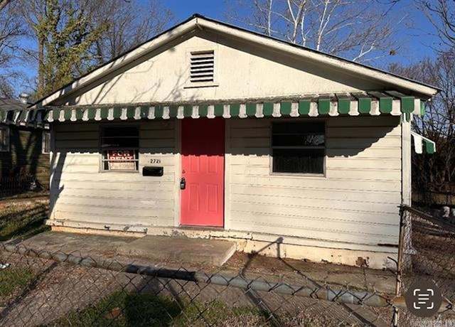 Property at 2721 Rock St, Little Rock, AR 72206, 2 beds, 1 bath