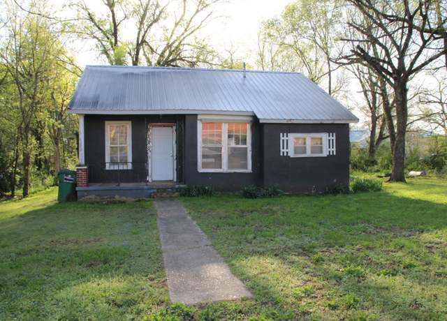 Property at 305 N Panther Ave, Yellville, AR 72687, 2 beds, 1 bath