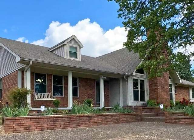 Property at 1000 Grandview Heights Dr, Conway, AR 72032, 4 beds, 2 baths