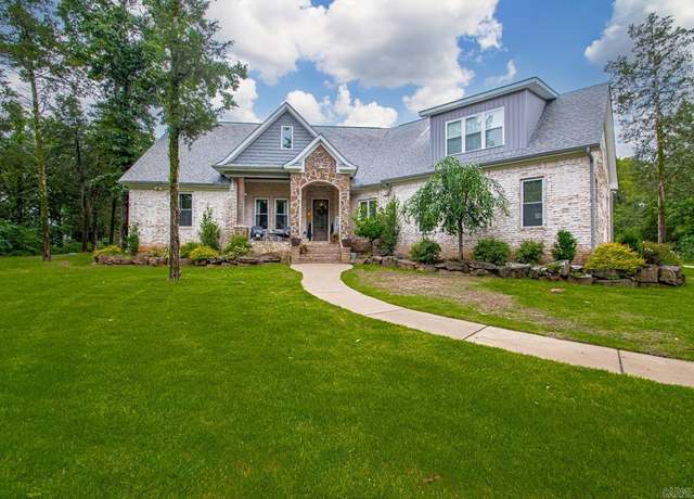 Property at 1125 Lisa Ln, Conway, AR 72034, 4 beds, 3.5 baths
