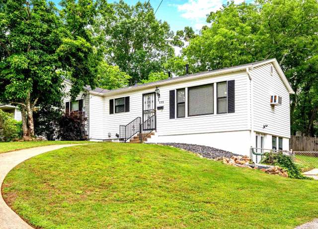 Property at 115 Sonnet St, Hot Springs, AR 71913, 3 beds, 2 baths
