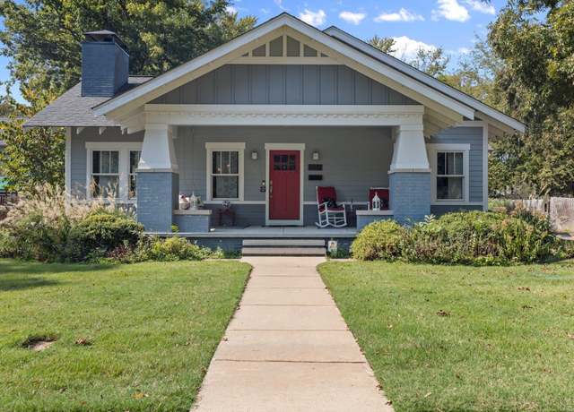 Property at 1211 Davis St, Conway, AR 72034, 3 beds, 2.5 baths