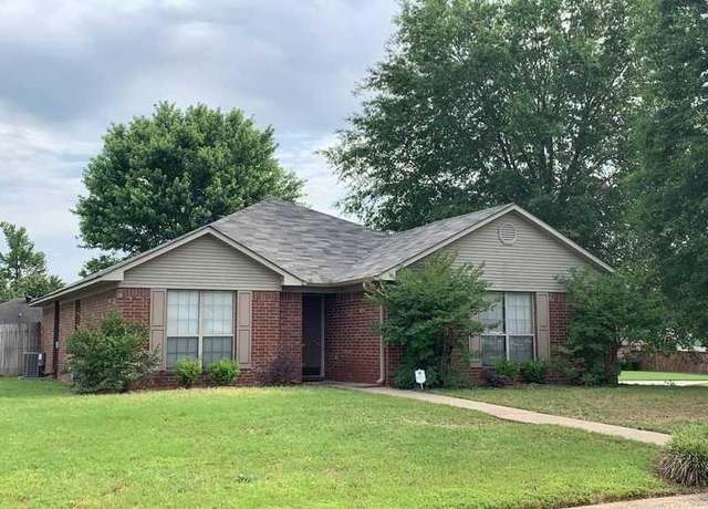 Property at 4645 Hardwood Dr, Conway, AR 72034, 3 beds, 2 baths
