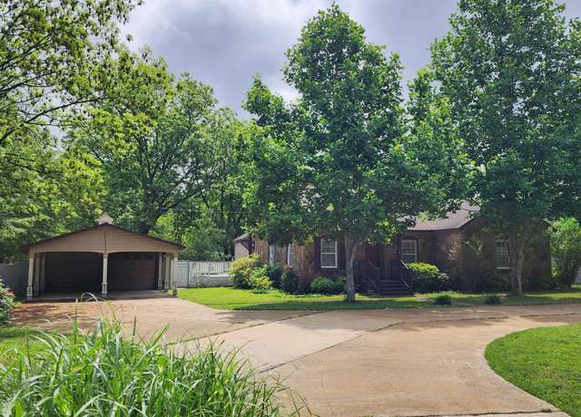 Property at 1000 Gum Springs Rd, Searcy, AR 72143, 3 beds, 2 baths