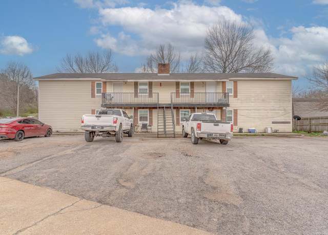 Property at 1905 Belt St, Jonesboro, AR 72401, 12 beds, 4 baths