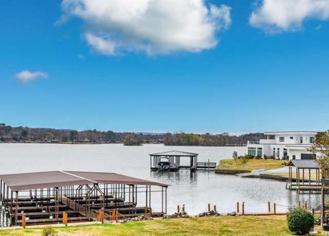 Property at 208 Daffodil St Unit D-1, Hot Springs, AR 71913, 3 beds, 2 baths