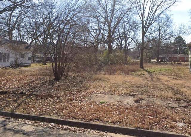 Property at 1010 E 7th Ave, Pine Bluff, AR 71601