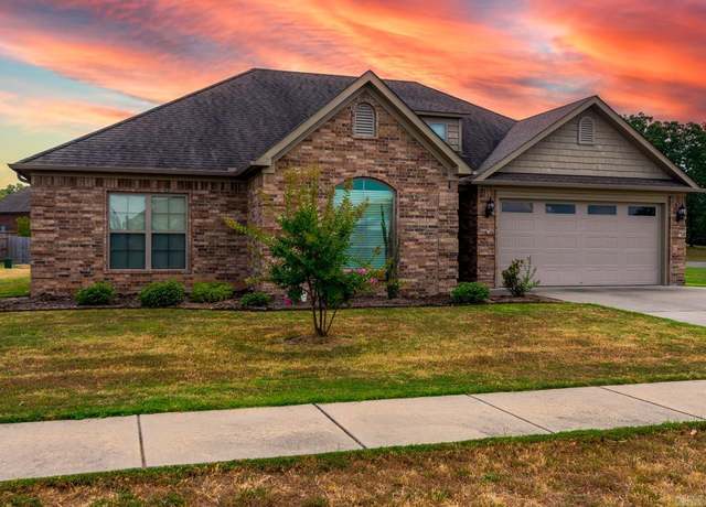 Property at 2775 Pulaski Dr, Conway, AR 72034, 3 beds, 2 baths