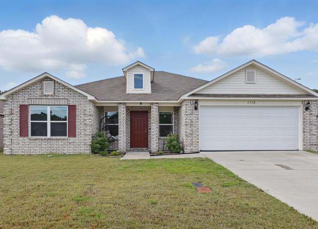 Property at 1110 Rockwell Dr, Conway, AR 72032, 4 beds, 2 baths