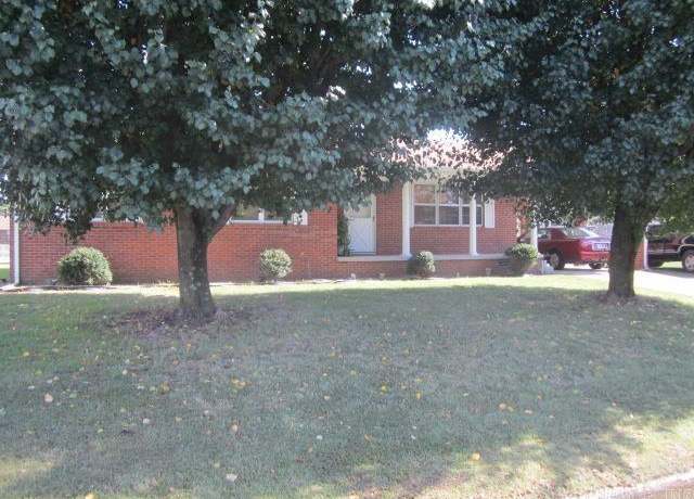 Property at 47 Sundale Cir, Paragould, AR 72450, 3 beds, 2 baths