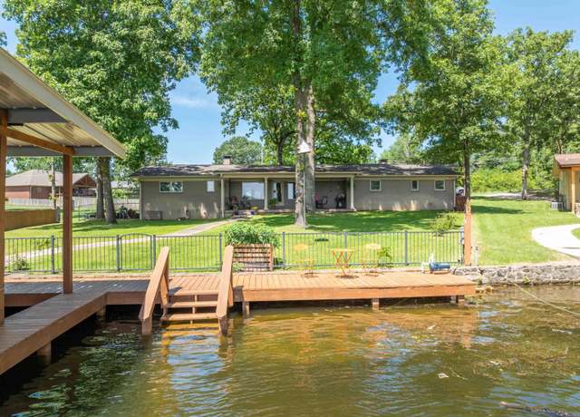 Property at 215 Gregory Dr, Hot Springs, AR 71913, 3 beds, 3.5 baths