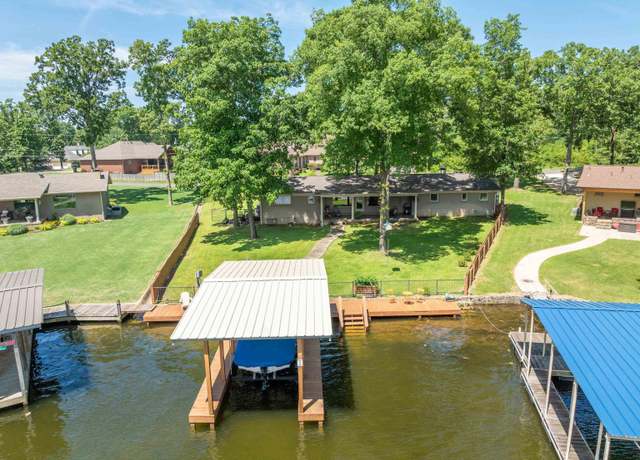 Property at 215 Gregory Dr, Hot Springs, AR 71913, 3 beds, 3.5 baths