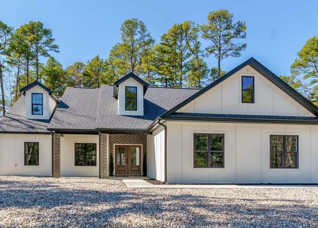 Property at 2 Tolosa Way, Hot Springs Village, AR 71909, 3 beds, 2.5 baths
