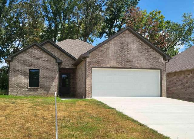 Property at 929 N Jeff Davis Ave, Jacksonville, AR 72076, 3 beds, 2 baths