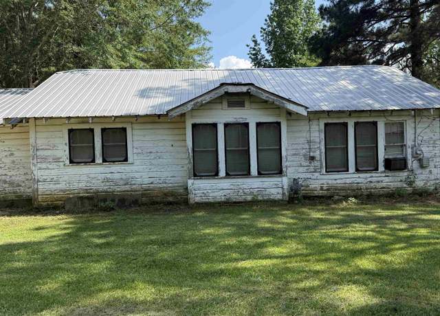 Property at 106 S Guice, Waldo, AR 71770, 3 beds, 1 bath