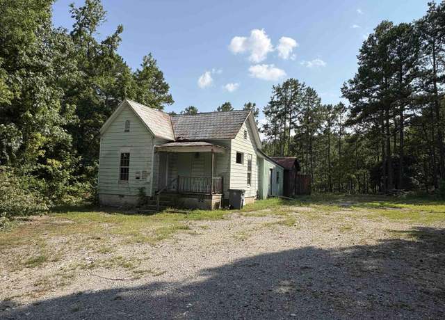 Property at 227 Bluff St, Hot Springs, AR 71901, 2 beds, 1 bath